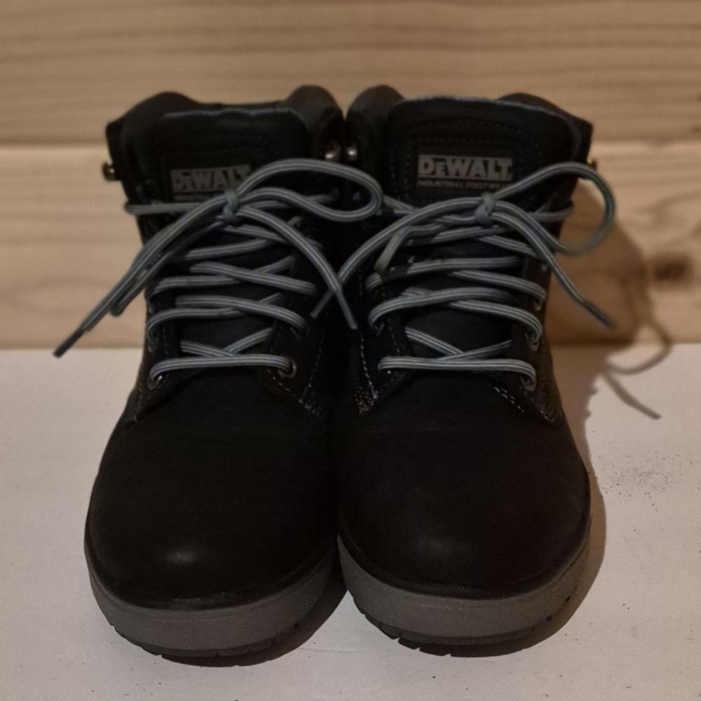 Dewalt Industrial Boots Steel Safety Toe Womens Size 7WM